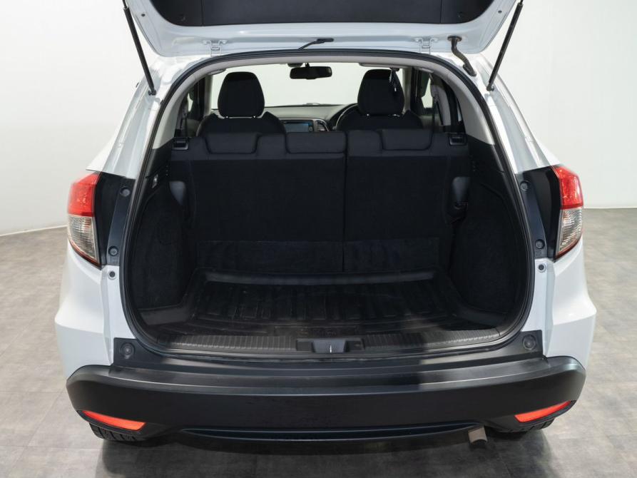 Honda Vezel I Рестайлинг Чита  - изображение 15