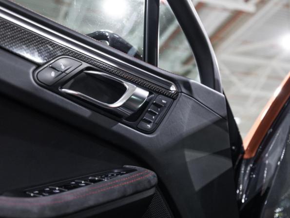 Porsche Macan I с пробегом 2016 года, цена 4 750 000 рублей, 81059 км, внедорожник, Автокод Объявления