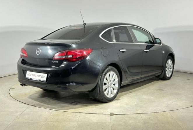 Opel Astra J Рестайлинг с пробегом 2013 года, цена 985 000 рублей, 173352 км, седан, Автокод Объявления