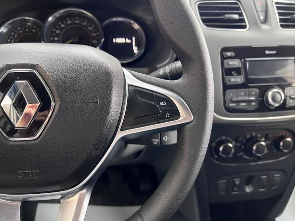 Renault Logan II Рестайлинг с пробегом 2021 года, цена 1 195 000 рублей, 115551 км, седан, Автокод Объявления