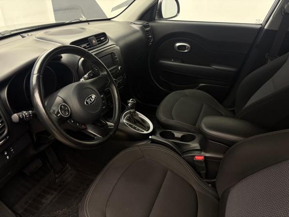 Kia Soul II Рестайлинг с пробегом 2018 года, цена 1 610 000 рублей, 91061 км, хэтчбек, Автокод Объявления