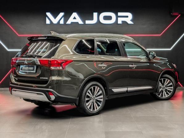 Mitsubishi Outlander III Рестайлинг 3 с пробегом 2019 года, цена 2 050 000 рублей, 102892 км, внедорожник, Автокод Объявления