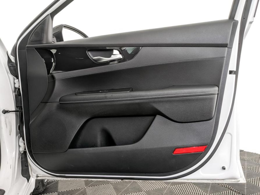Kia Cerato IV Санкт-Петербург  - изображение 24