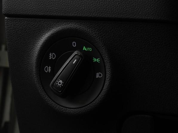 Skoda Karoq I с пробегом 2021 года, цена 2 469 000 рублей, 108834 км, внедорожник, Автокод Объявления