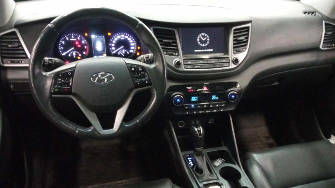 Hyundai Tucson III с пробегом 2018 года, цена 1 769 000 рублей, 133971 км, внедорожник, Автокод Объявления