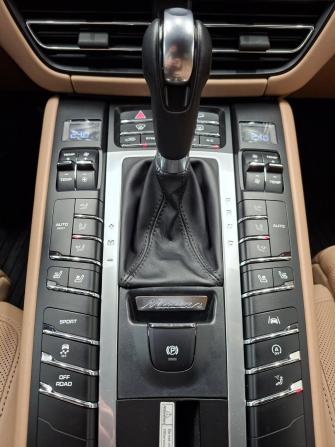 Porsche Macan I Рестайлинг с пробегом 2021 года, цена 5 490 000 рублей, 77030 км, внедорожник, Автокод Объявления