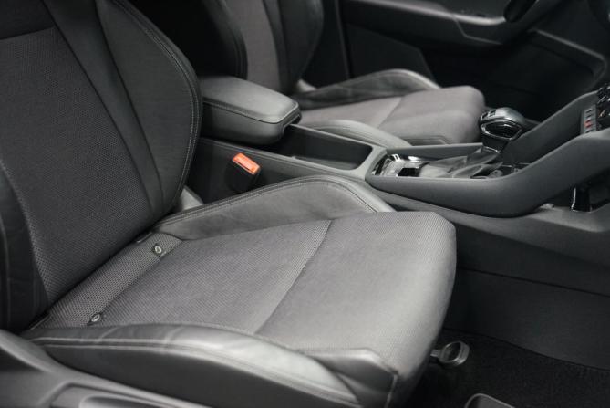 Skoda Karoq I с пробегом 2021 года, цена 2 640 000 рублей, 60444 км, внедорожник, Автокод Объявления