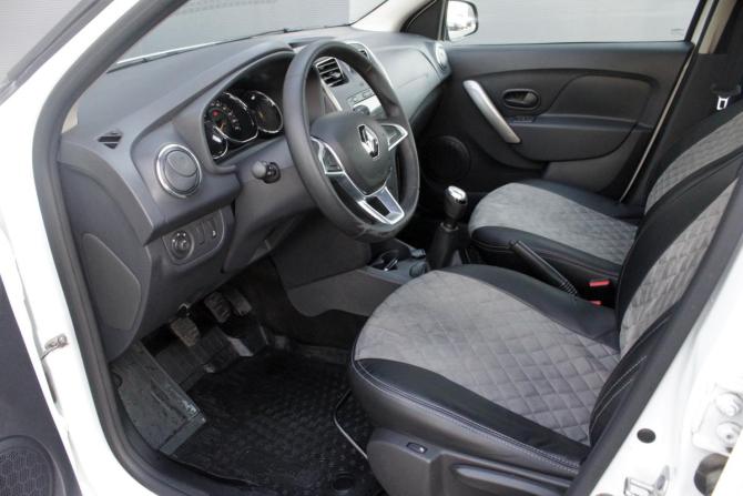 Renault Sandero II Рестайлинг с пробегом 2022 года, цена 1 410 000 рублей, 47047 км, хэтчбек, Автокод Объявления