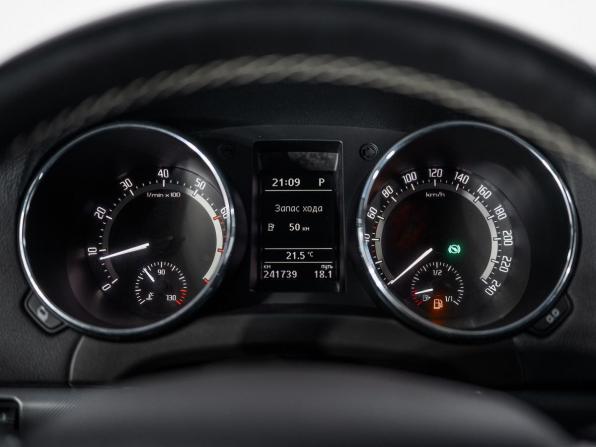 Skoda Yeti I Рестайлинг с пробегом 2017 года, цена 1 250 000 рублей, 241800 км, внедорожник, Автокод Объявления