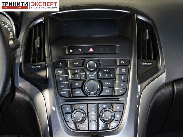 Opel Astra J Рестайлинг с пробегом 2013 года, цена 797 000 рублей, 179430 км, седан, Автокод Объявления
