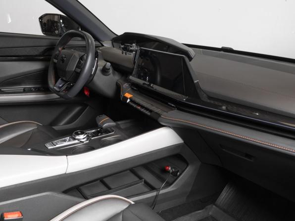 Changan UNI-V I с пробегом 2024 года, цена 3 279 900 рублей, 78610 км, лифтбек, Автокод Объявления