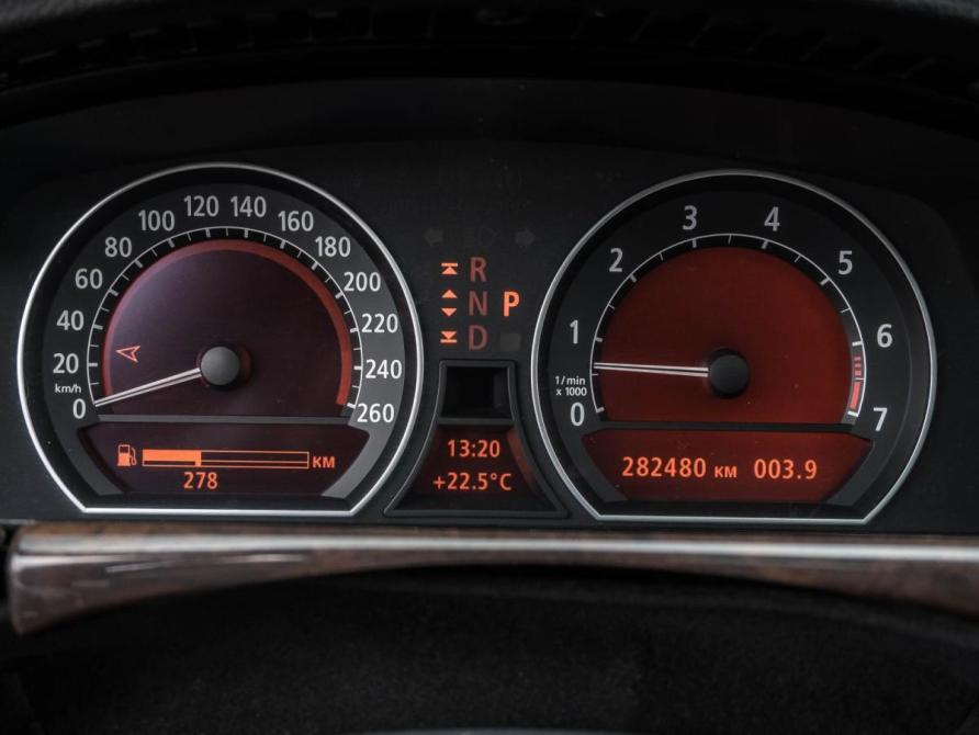 BMW 7 серии IV (E65/E66) Рестайлинг Новороссийск  - изображение 14
