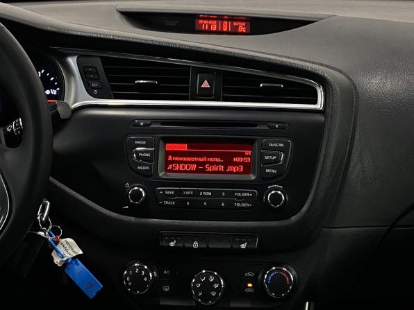 Kia Ceed II Рестайлинг с пробегом 2018 года, цена 1 429 000 рублей, 122661 км, универсал, Автокод Объявления