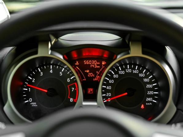 Nissan Juke I Рестайлинг с пробегом 2017 года, цена 1 560 000 рублей, 55751 км, внедорожник, Автокод Объявления