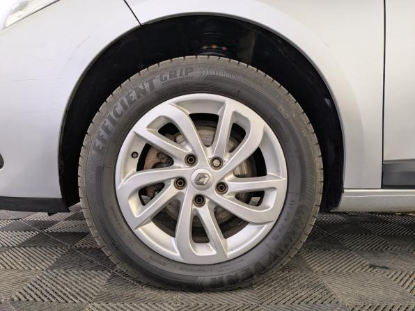 Renault Fluence I Рестайлинг с пробегом 2015 года, цена 1 200 000 рублей, 55743 км, седан, Автокод Объявления