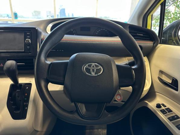 Toyota Sienta II с пробегом 2017 года, цена 1 280 000 рублей, 125000 км, минивэн, Автокод Объявления