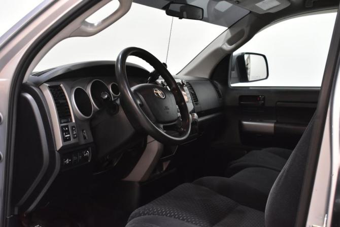 Toyota Tundra II с пробегом 2011 года, цена 2 540 000 рублей, 300000 км, пикап, Автокод Объявления