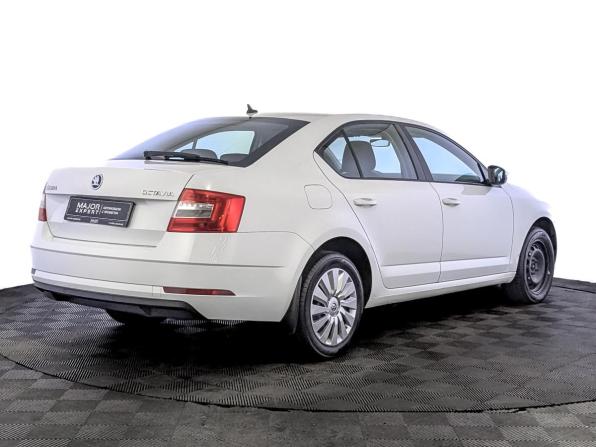 Skoda Octavia III (A7) Рестайлинг с пробегом 2020 года, цена 1 790 000 рублей, 122569 км, лифтбек, Автокод Объявления