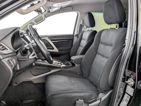 Mitsubishi Pajero Sport III с пробегом 2019 года, цена 2 490 000 рублей, 231518 км, внедорожник, Автокод Объявления
