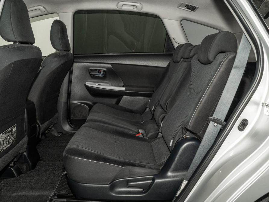 Toyota Prius Alpha I (ZVW40/41) Рестайлинг Иркутск  - изображение 7