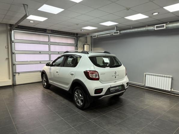 Renault Sandero II Рестайлинг с пробегом 2019 года, цена 1 349 000 рублей, 49043 км, хэтчбек, Автокод Объявления