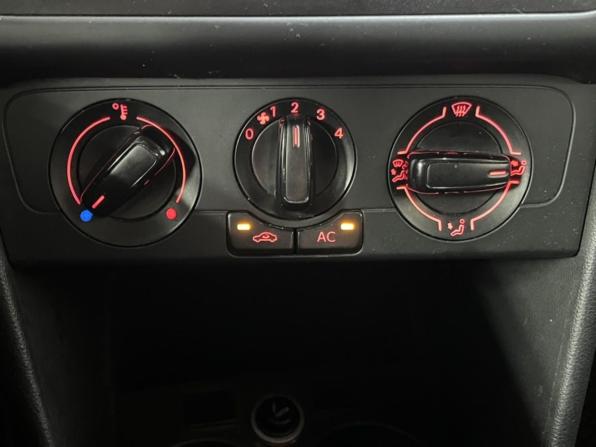 Volkswagen Polo V с пробегом 2014 года, цена 735 000 рублей, 176074 км, седан, Автокод Объявления