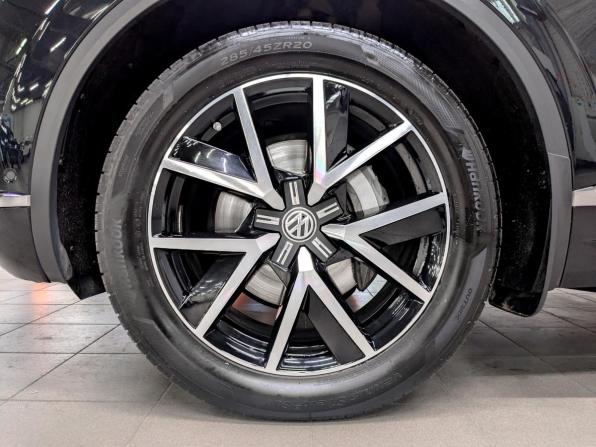 Volkswagen Touareg III с пробегом 2019 года, цена 5 200 000 рублей, 118808 км, внедорожник, Автокод Объявления