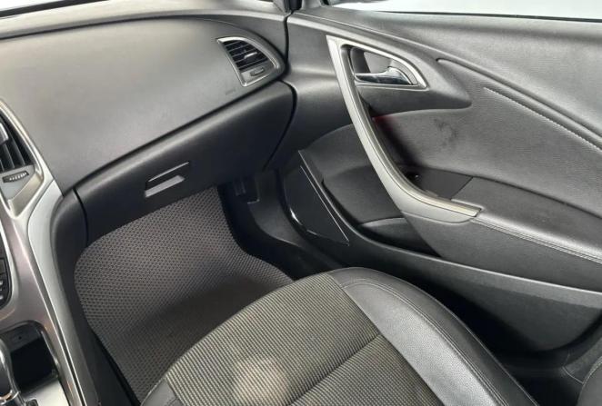Opel Astra J с пробегом 2012 года, цена 599 000 рублей, 183638 км, хэтчбек, Автокод Объявления