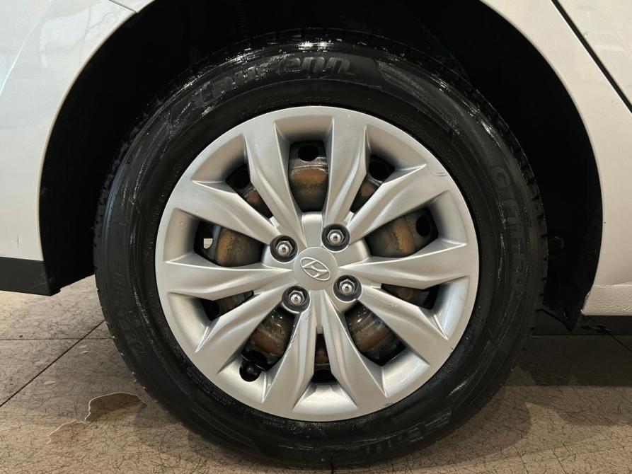 Hyundai Solaris II Рестайлинг Санкт-Петербург  - изображение 11