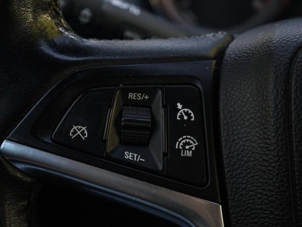 Opel Astra J Рестайлинг с пробегом 2013 года, цена 820 000 рублей, 154788 км, хэтчбек, Автокод Объявления