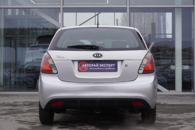 Kia Rio II Рестайлинг с пробегом 2011 года, цена 695 000 рублей, 97347 км, хэтчбек, Автокод Объявления