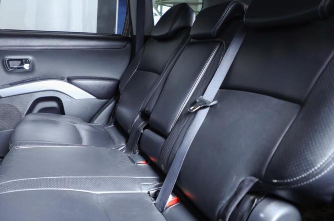 Mitsubishi Outlander II Рестайлинг с пробегом 2011 года, цена 1 429 000 рублей, 238000 км, внедорожник, Автокод Объявления