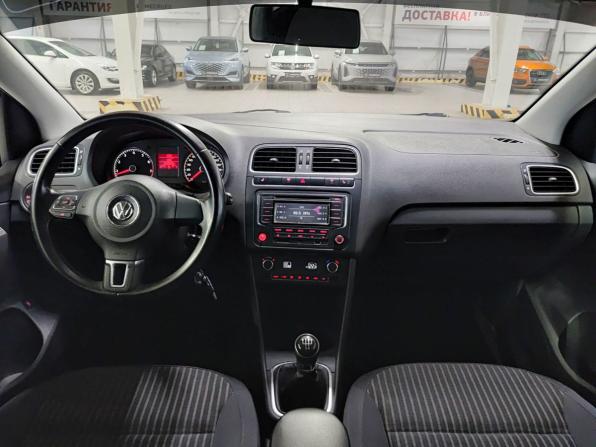 Volkswagen Polo V с пробегом 2013 года, цена 585 000 рублей, 220660 км, седан, Автокод Объявления
