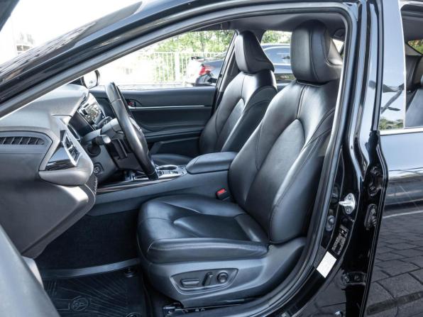 Toyota Camry VIII (XV70) с пробегом 2019 года, цена 2 990 000 рублей, 128735 км, седан, Автокод Объявления