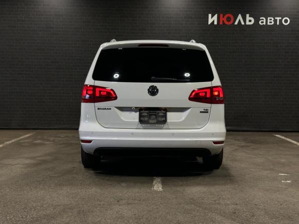 Volkswagen Sharan II с пробегом 2011 года, цена 1 445 000 рублей, 117397 км, минивэн, Автокод Объявления
