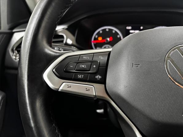Volkswagen Polo VI с пробегом 2021 года, цена 1 525 000 рублей, 105840 км, лифтбек, Автокод Объявления