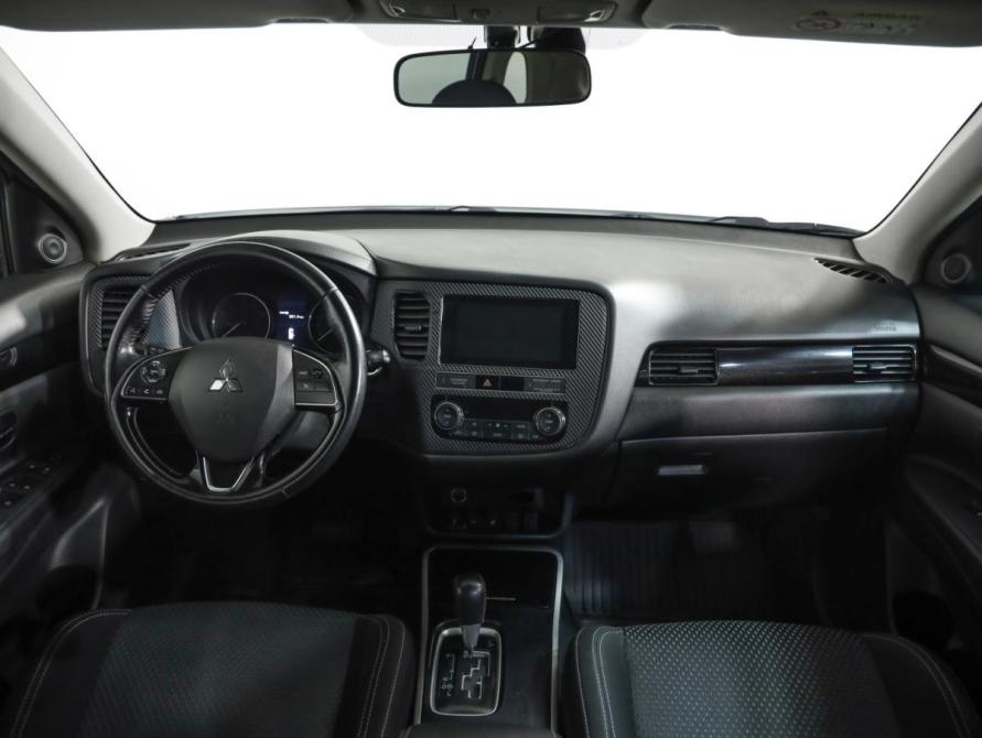 Mitsubishi Outlander III Рестайлинг 3 Санкт-Петербург  - изображение 10
