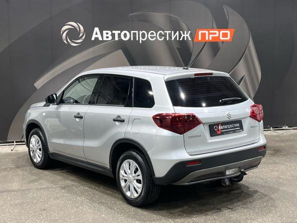 Suzuki Vitara II Рестайлинг с пробегом 2019 года, цена 1 499 000 рублей, 72159 км, внедорожник, Автокод Объявления