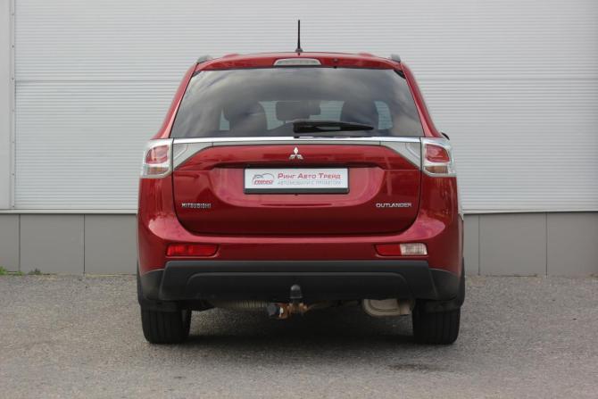 Mitsubishi Outlander III с пробегом 2013 года, цена 1 067 000 рублей, 279591 км, внедорожник, Автокод Объявления