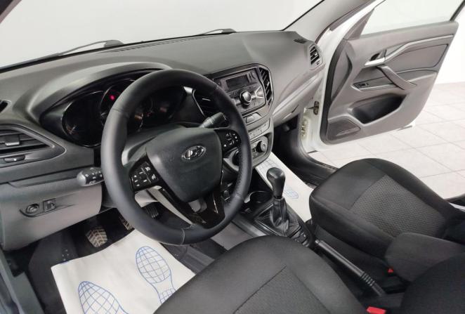 Lada (ВАЗ) Vesta I с пробегом 2017 года, цена 825 000 рублей, 92719 км, седан, Автокод Объявления