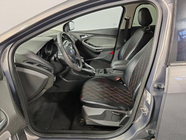 Ford Focus III с пробегом 2013 года, цена 799 000 рублей, 122825 км, хэтчбек, Автокод Объявления