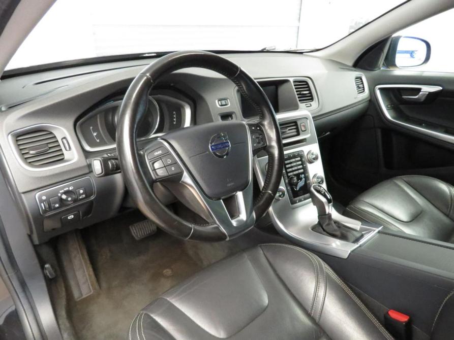 Volvo S60 II Рестайлинг Санкт-Петербург  - изображение 7