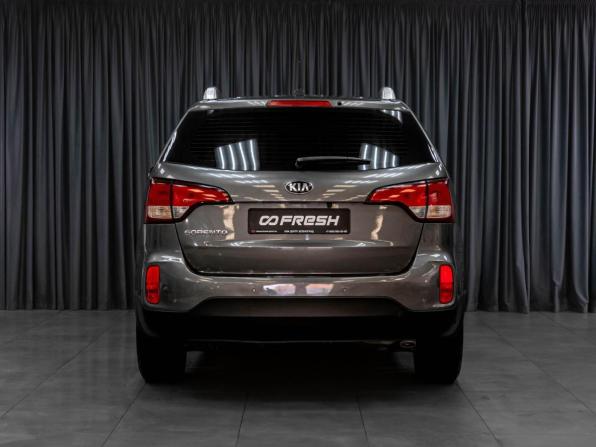Kia Sorento II Рестайлинг с пробегом 2018 года, цена 2 099 000 рублей, 115389 км, внедорожник, Автокод Объявления