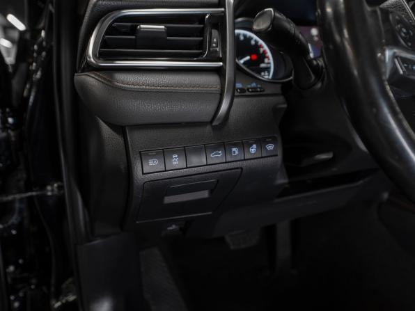 Toyota Camry VIII (XV70) с пробегом 2019 года, цена 2 300 000 рублей, 238246 км, седан, Автокод Объявления
