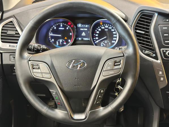 Hyundai Santa Fe III Рестайлинг с пробегом 2018 года, цена 2 099 000 рублей, 119263 км, внедорожник, Автокод Объявления