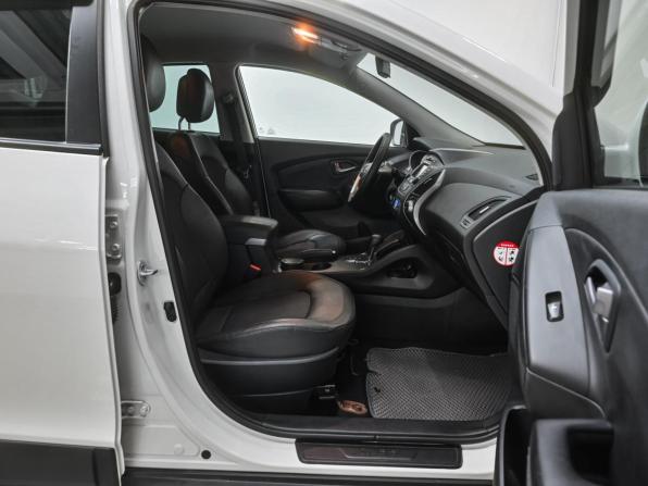 Hyundai ix35 I Рестайлинг с пробегом 2014 года, цена 1 379 000 рублей, 128048 км, внедорожник, Автокод Объявления
