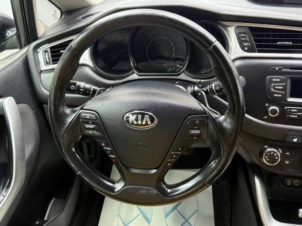 Kia Ceed II Рестайлинг с пробегом 2016 года, цена 1 230 000 рублей, 160950 км, хэтчбек, Автокод Объявления