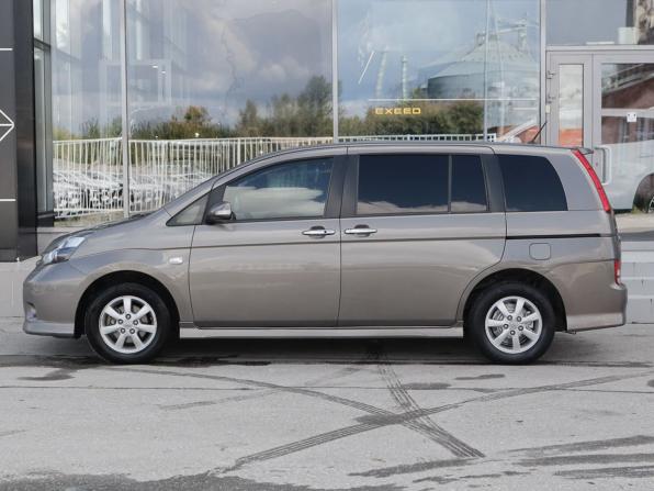 Toyota ISis I Рестайлинг с пробегом 2010 года, цена 1 150 000 рублей, 181213 км, компактвэн, Автокод Объявления