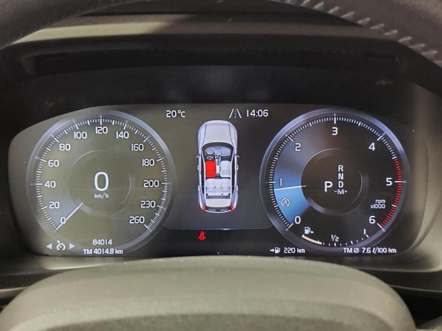 Volvo XC40 I Москва  - изображение 14
