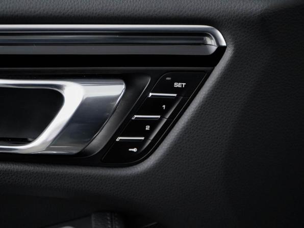 Porsche Macan I с пробегом 2015 года, цена 2 725 977 рублей, 94778 км, внедорожник, Автокод Объявления